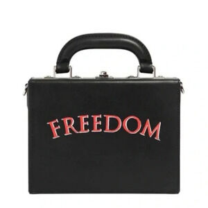 Bertoni 1949 squared leather Bertoncina freedom leather bag